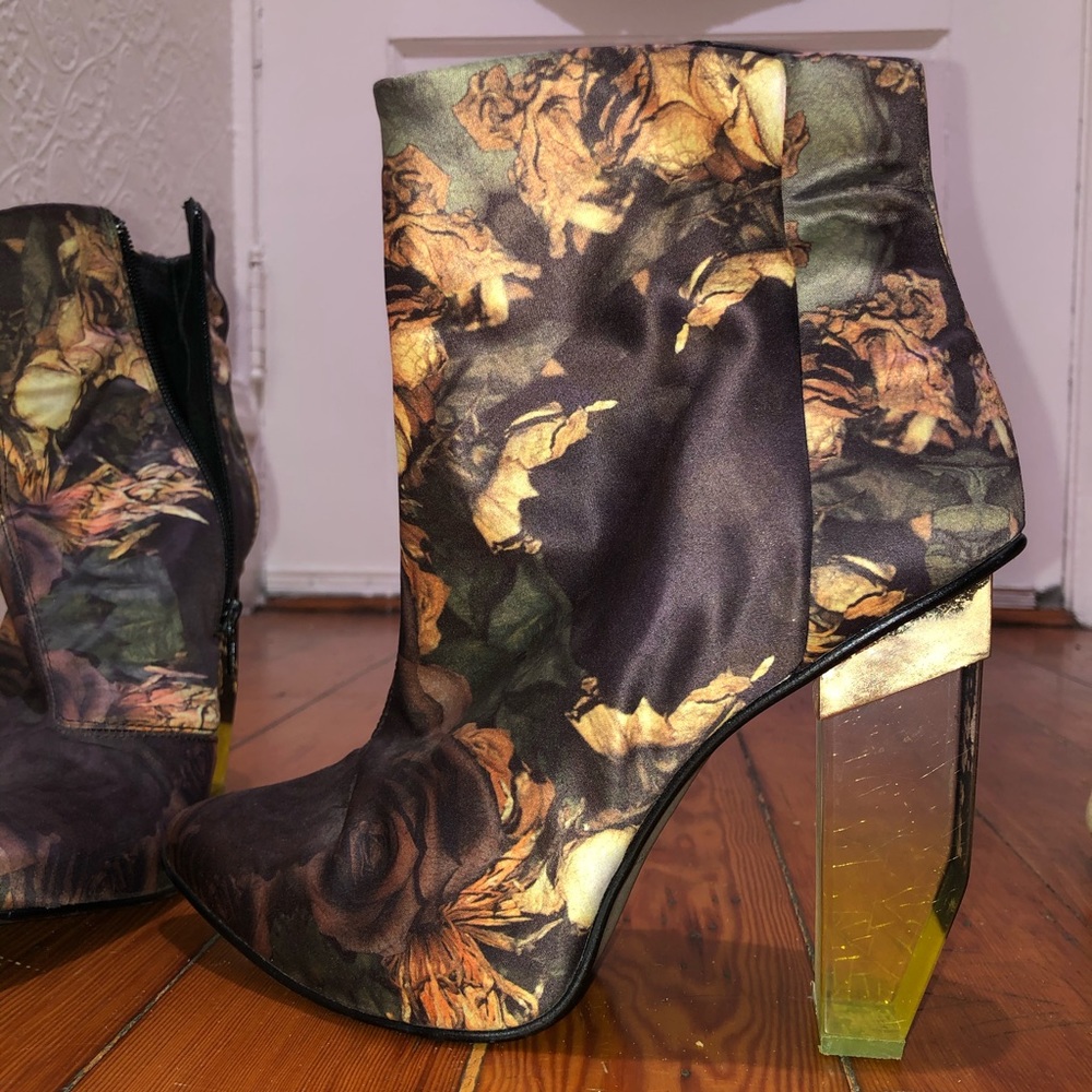 Miista Heels - Picture 4 of 5